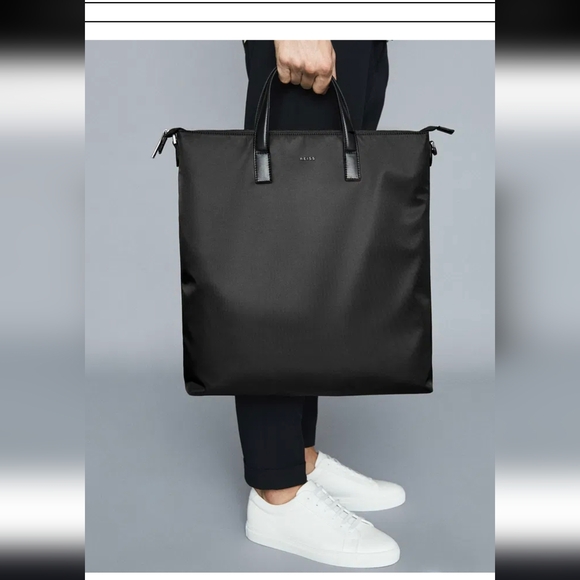 Reiss Carlton Nylon Black Messenger Bag - Picture 7 of 16